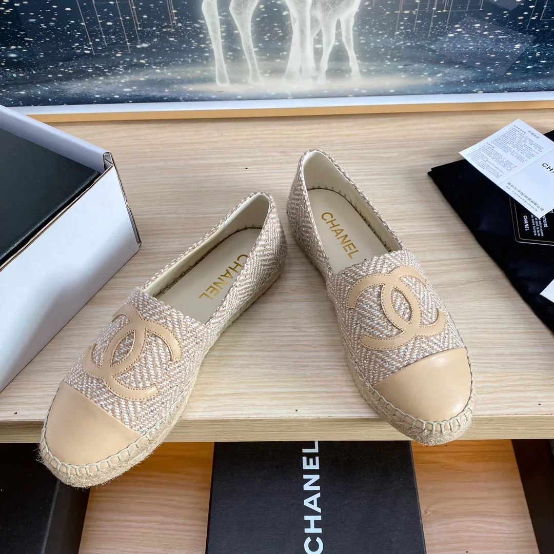 👟👟Ex-factory price 420👟👟 🌈🌈Chanel Chanel✈️2023s spring and summer new fisherman shoes😍😍Taikoo Hui purchased three pairs of original versions for development🐂🐂🤩Original versions are shipped one to one❗️❗️Code number: 34-42 (34 41 42 customized)